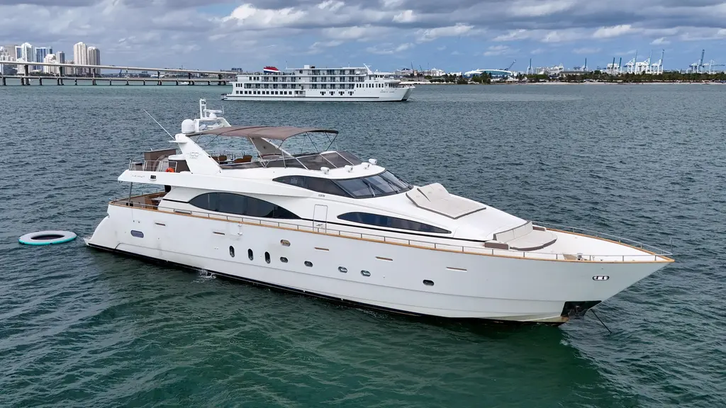 2006 Azimut 100 Jumbo Yacht For Sale in Miami FL 2006 Azimut 100 Jumbo Yacht For Sale in Miami FL