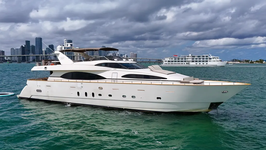 2006 Azimut 100 Jumbo Yacht For Sale in Miami FL 2006 Azimut 100 Jumbo Yacht For Sale in Miami FL