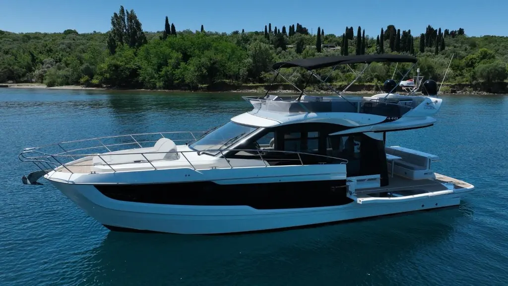 2024 Galeon 440 Fly Yacht For Sale in Zadar 2024 Galeon 440 Fly Yacht For Sale in Zadar