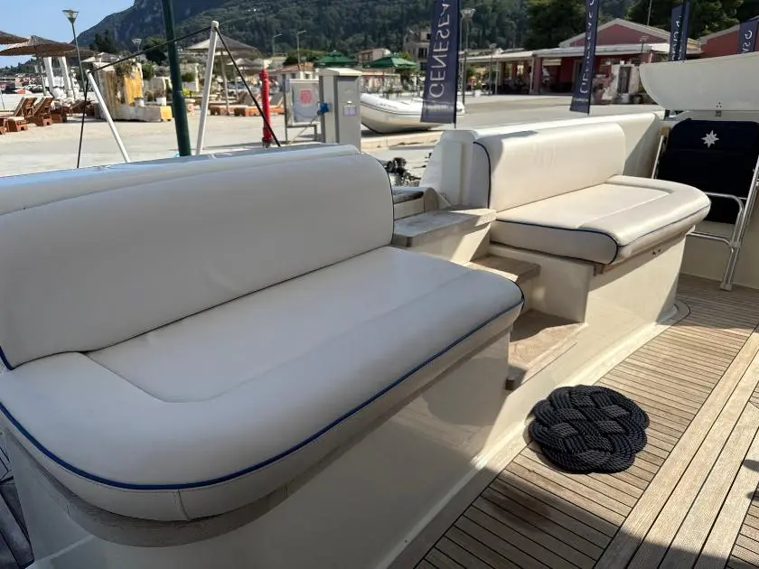  2011 Ferretti Yachts 570 Yacht For Sale in &Kappa;έ&rho;&kappa;&upsilon;&rho;&alpha; 