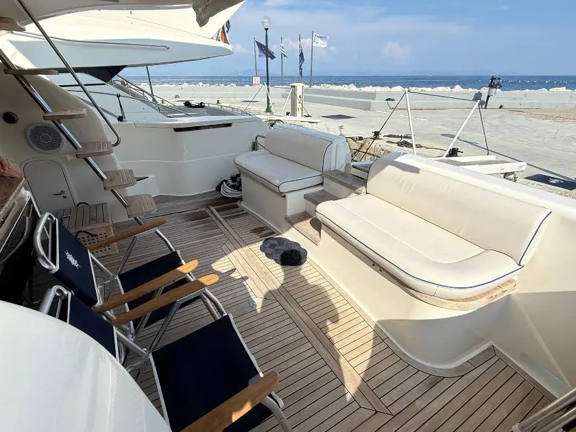  2011 Ferretti Yachts 570 Yacht For Sale in &Kappa;έ&rho;&kappa;&upsilon;&rho;&alpha; 
