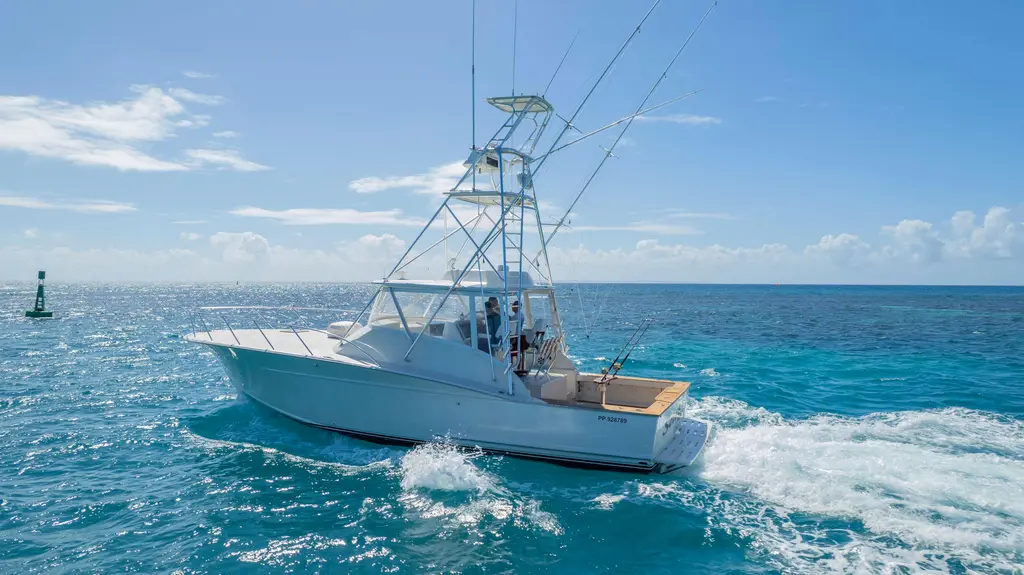 Sea Ghost 2008 Spencer 43 Express Yacht For Sale in Saint Francois Sea Ghost 2008 Spencer 43 Express Yacht For Sale in Saint Francois