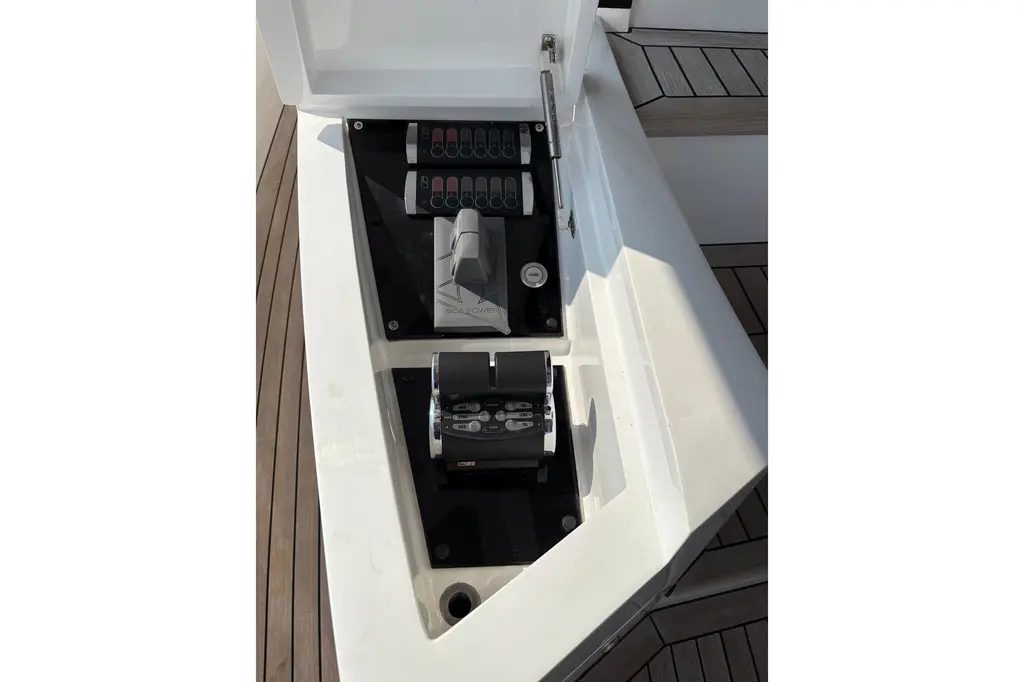  2018 Sunseeker 86 Yacht Yacht For Sale in Mugla 