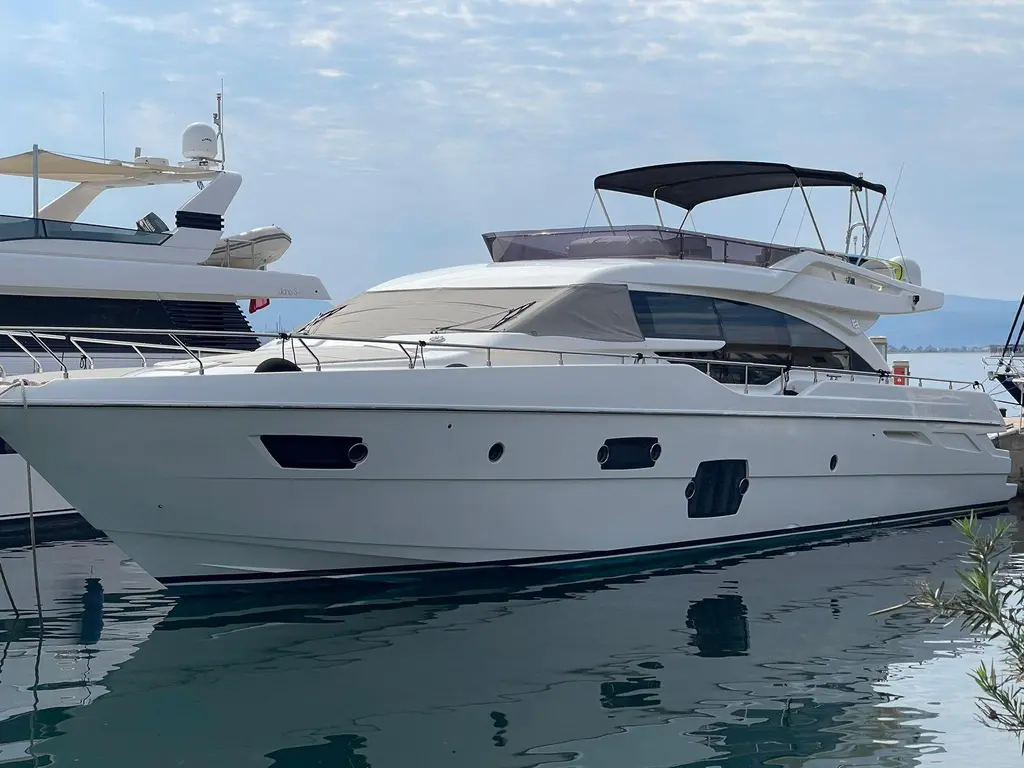 2012 Ferretti Yachts 690 Yacht For Sale in Athens 2012 Ferretti Yachts 690 Yacht For Sale in Athens