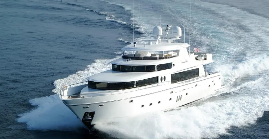 White shark 2008 Johnson 105 Yacht For Sale in Athens White shark 2008 Johnson 105 Yacht For Sale in Athens