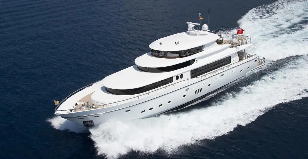 White shark 2008 Johnson 105 Yacht For Sale in Athens White shark 2008 Johnson 105 Yacht For Sale in Athens