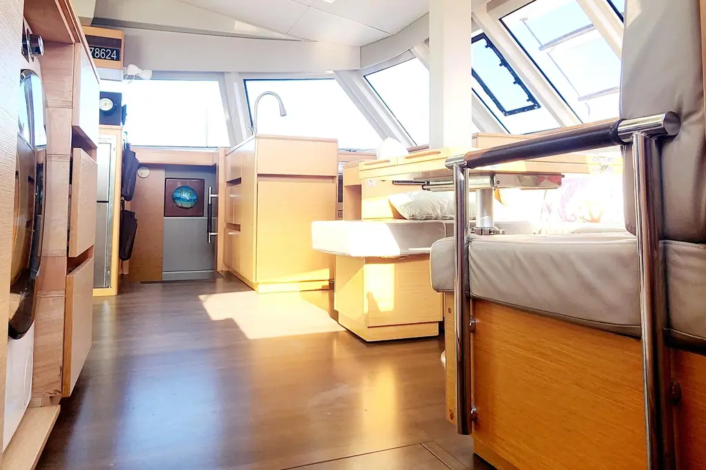 NAUTI BY NATURE 2017 Nautitech 46 Fly Yacht For Sale in Norfolk VA