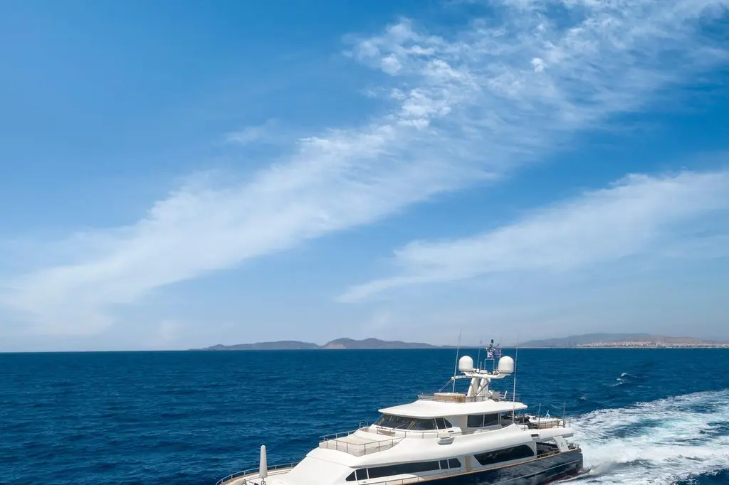 HAG 2007 Custom Line Navetta 30 Yacht For Sale in Piraeus HAG 2007 Custom Line Navetta 30 Yacht For Sale in Piraeus