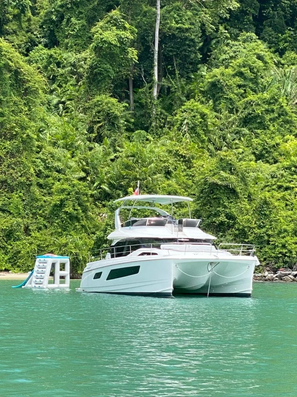 CHARIS 2020 Aquila 44 Yacht Yacht For Sale in Phuket CHARIS 2020 Aquila 44 Yacht Yacht For Sale in Phuket