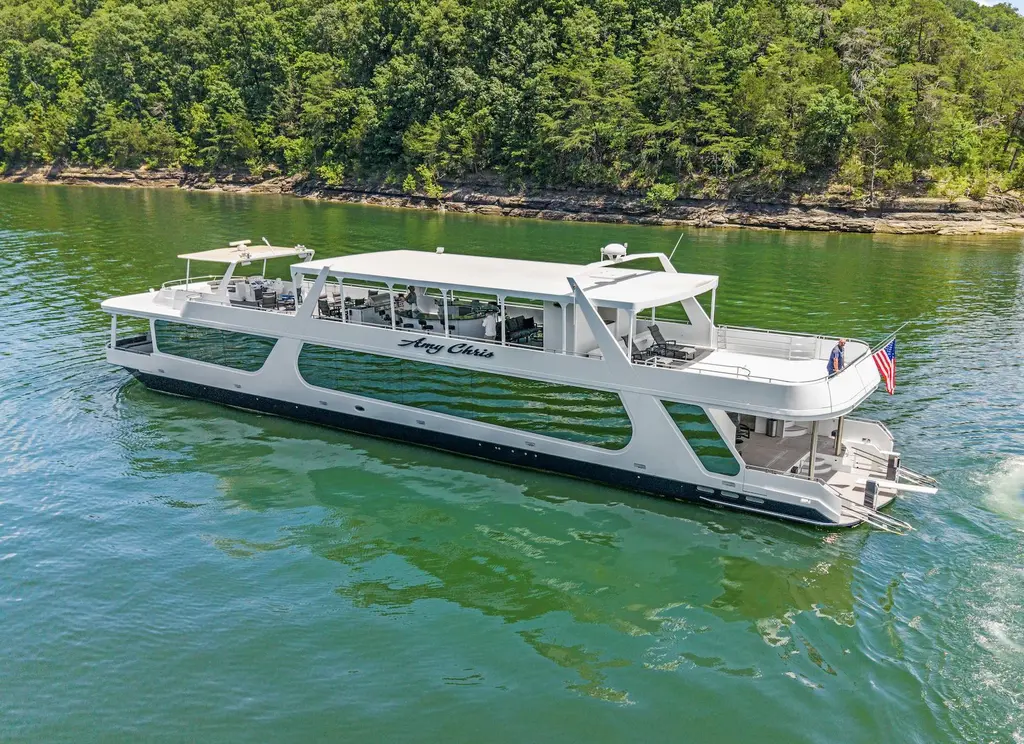 Amy Chris 2009 Sumerset 23' x 118' Yacht For Sale in Jamestown KY Amy Chris 2009 Sumerset 23' x 118' Yacht For Sale in Jamestown KY