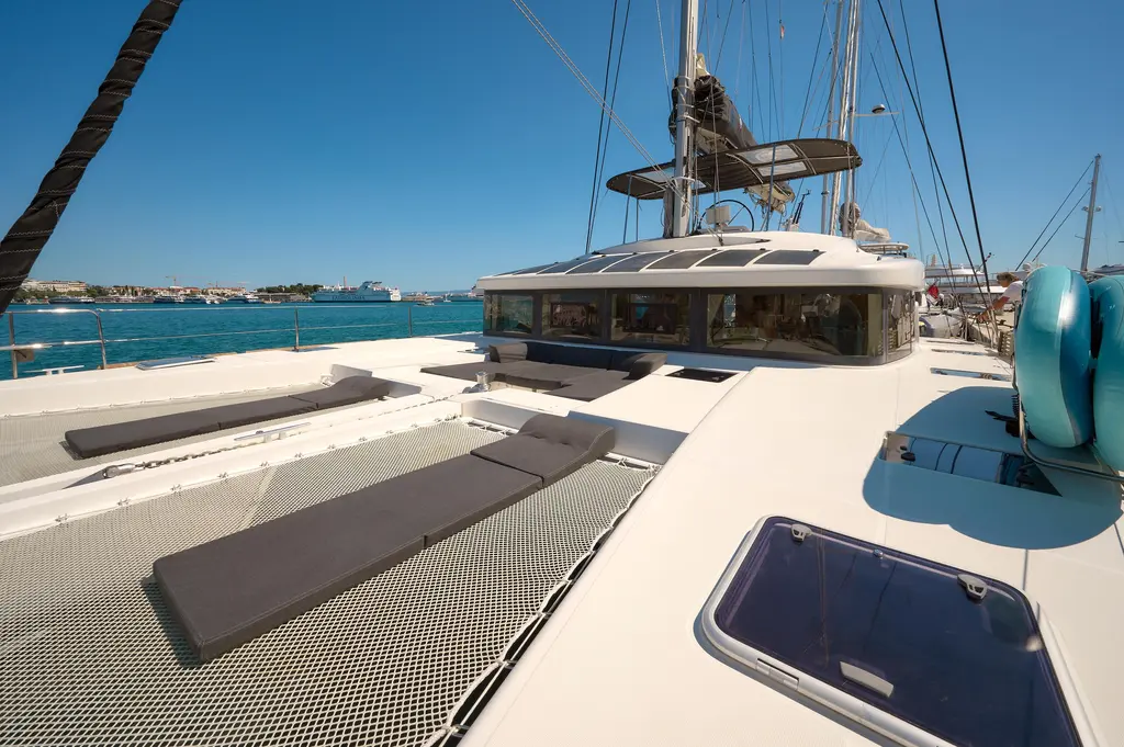 2019 Lagoon 52 F Yacht For Sale in Split 2019 Lagoon 52 F Yacht For Sale in Split
