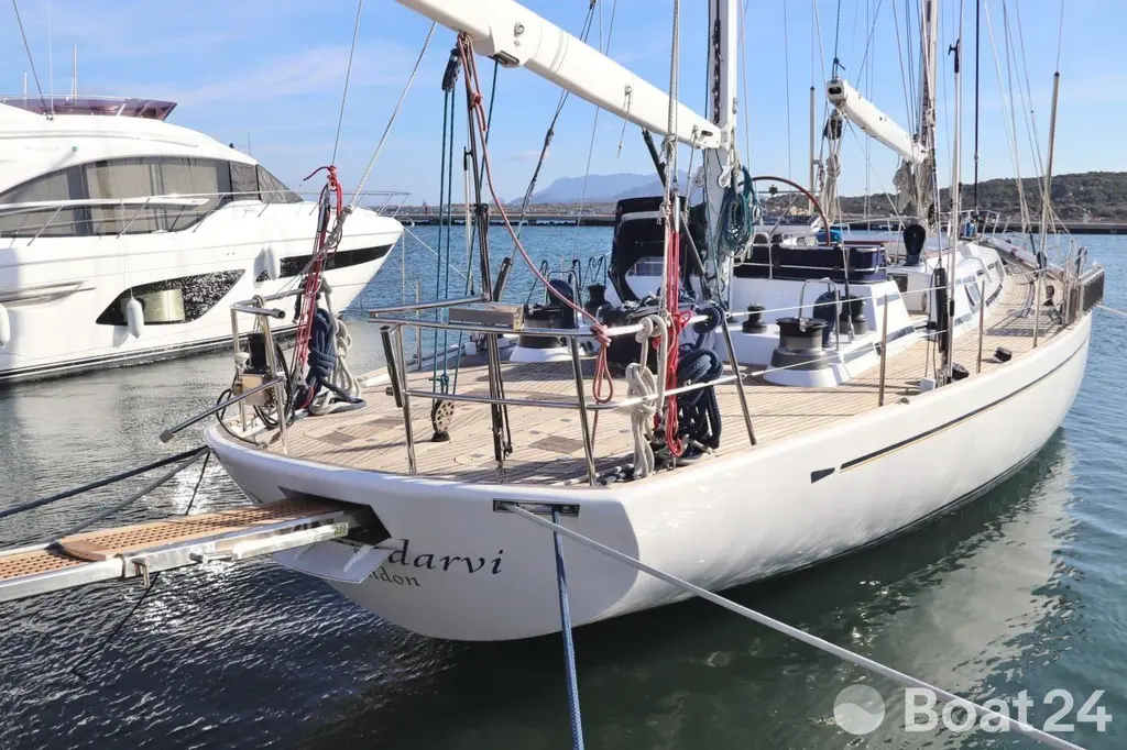 ALMUNDARVI 1991  German Frers 82 Alloy Yacht For Sale in Leros 