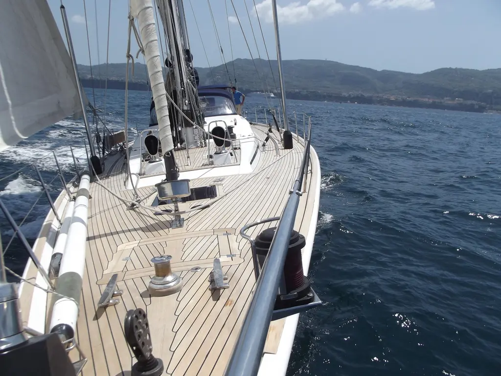 ALMUNDARVI 1991  German Frers 82 Alloy Yacht For Sale in Leros 