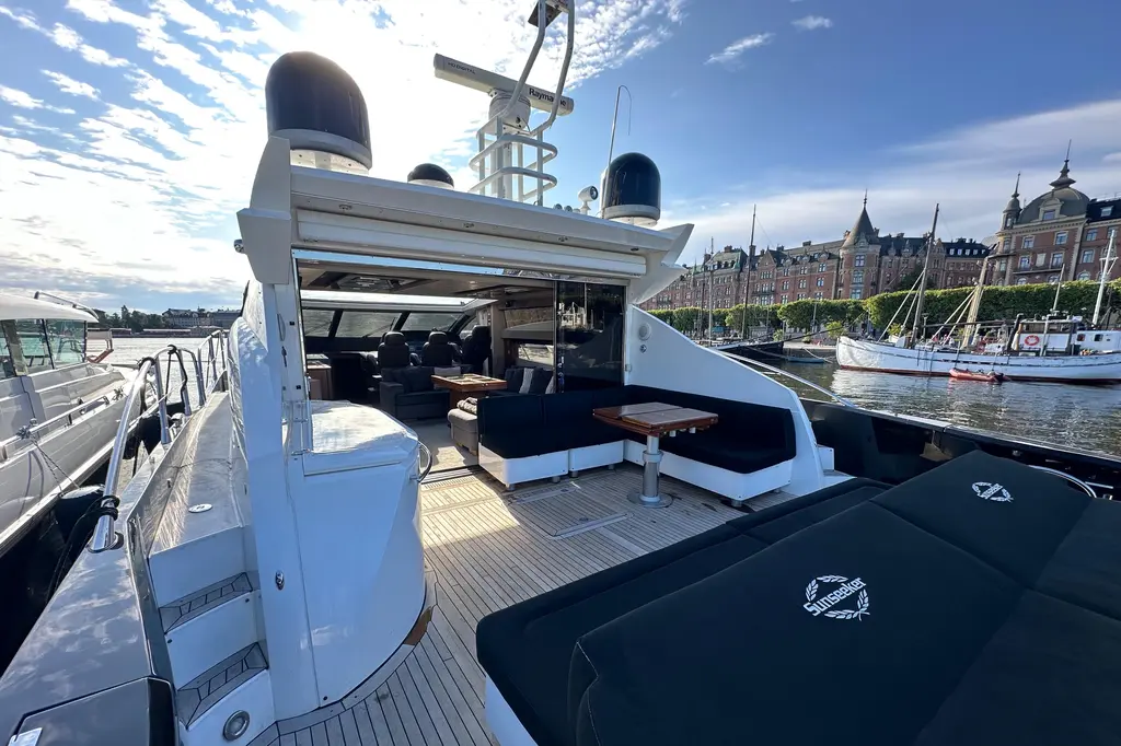 2010 Sunseeker Predator 74 Yacht For Sale in Stockholm 2010 Sunseeker Predator 74 Yacht For Sale in Stockholm