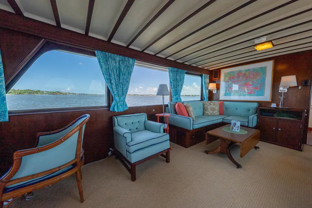 ABSOLUTE 1970 Trumpy Houseboat Yacht For Sale in Chesapeake VA