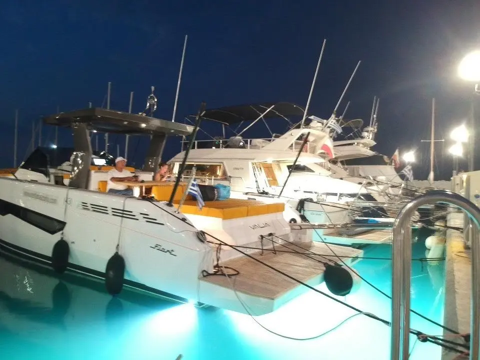 2021 Fiart Seawalker 43 Yacht For Sale in Γλυφάδα 2021 Fiart Seawalker 43 Yacht For Sale in Γλυφάδα