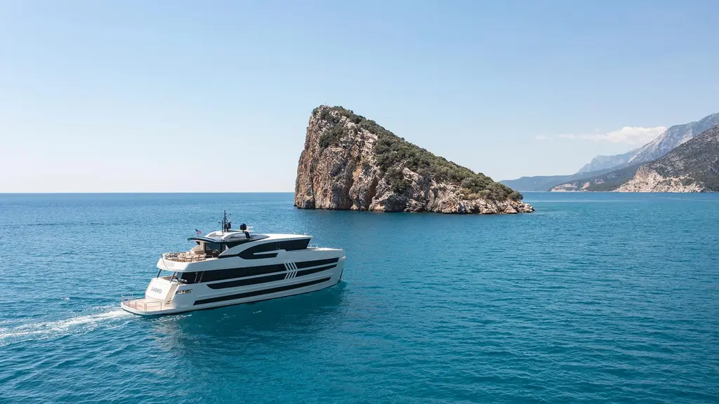 SANDRO 2021 Lazzara Yachts UHV 87 Yacht For Sale in Cannes SANDRO 2021 Lazzara Yachts UHV 87 Yacht For Sale in Cannes