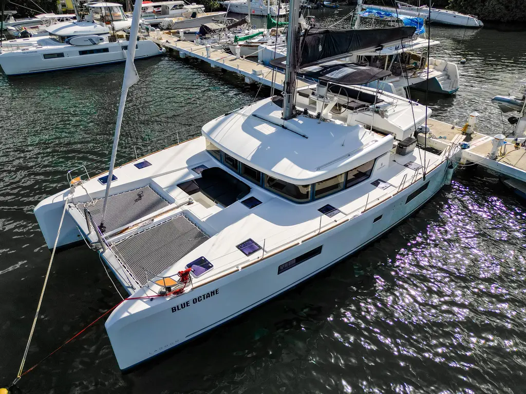 Blue Octane 2019 Lagoon 52 F Yacht For Sale in Saint George Blue Octane 2019 Lagoon 52 F Yacht For Sale in Saint George