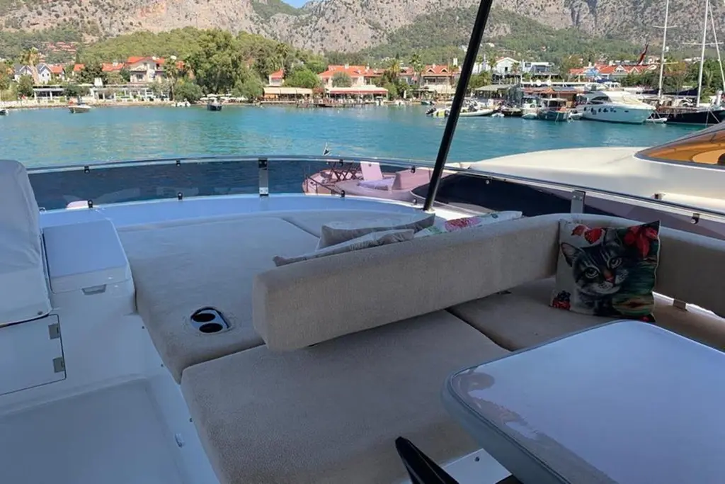  2021 Sirena 64 Yacht For Sale in Istanbul 