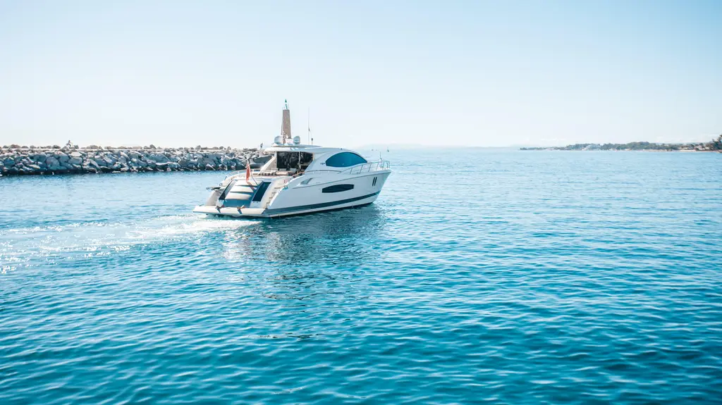Carbon Copy V 2009 Lazzara Yachts LSX 75 Yacht For Sale in Mataró ES-B Carbon Copy V 2009 Lazzara Yachts LSX 75 Yacht For Sale in Mataró ES-B