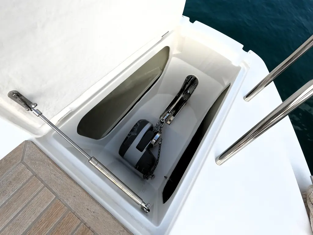 LADY ZARA 2020 Windy 37 Shamal Yacht For Sale in Marseille 13 LADY ZARA 2020 Windy 37 Shamal Yacht For Sale in Marseille 13