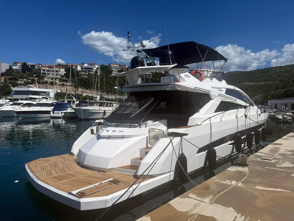2010 Galeon 700 Raptor SkyDeck Yacht For Sale in Zadar 2010 Galeon 700 Raptor SkyDeck Yacht For Sale in Zadar