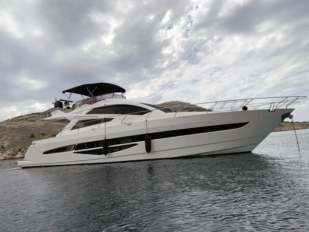 2010 Galeon 700 Raptor SkyDeck Yacht For Sale in Zadar 2010 Galeon 700 Raptor SkyDeck Yacht For Sale in Zadar