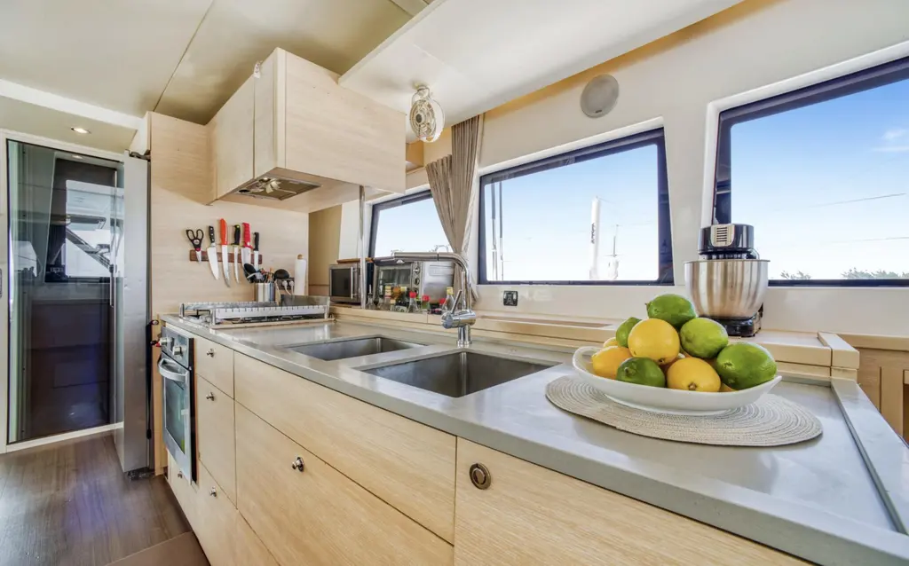 Dream Beauty 2020 Lagoon 620 Yacht For Sale in Hayes VA Dream Beauty 2020 Lagoon 620 Yacht For Sale in Hayes VA