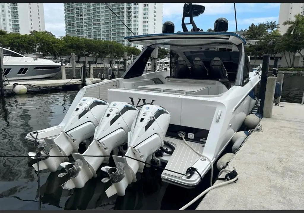 2022 Azimut Verve 42 Yacht For Sale in Aventura FL 2022 Azimut Verve 42 Yacht For Sale in Aventura FL