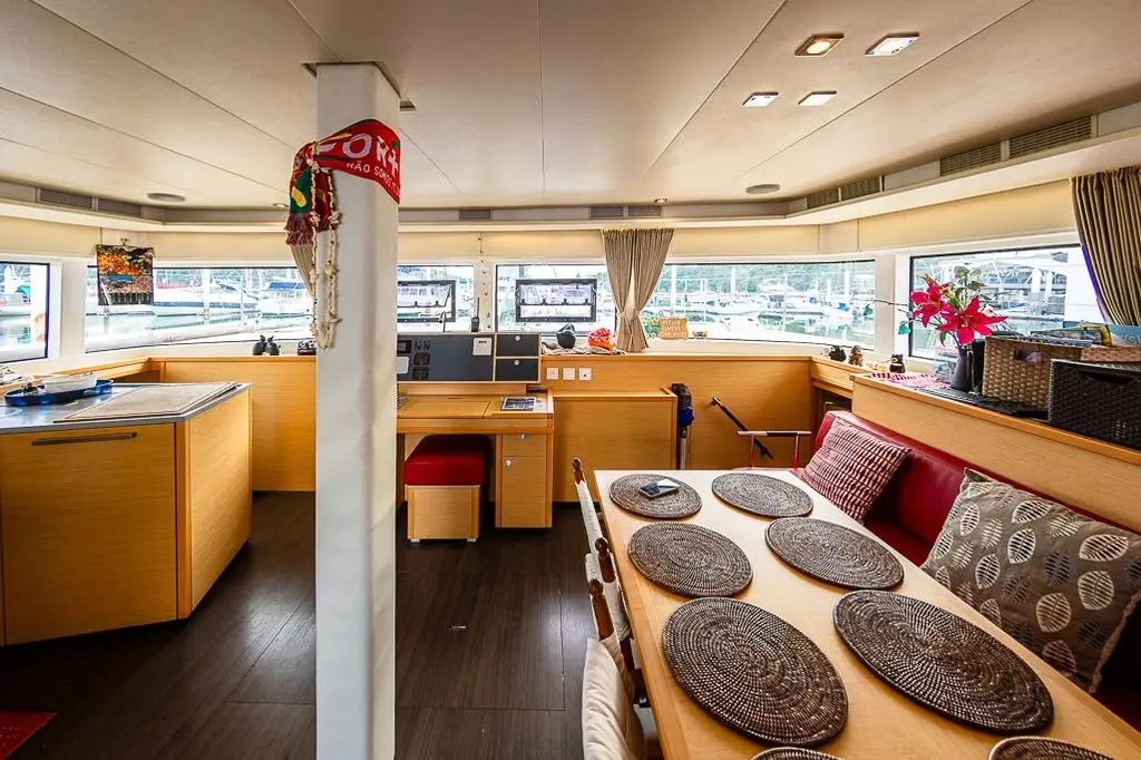 2017 Lagoon 52 S Yacht For Sale in Canet-en-Roussillon 66 2017 Lagoon 52 S Yacht For Sale in Canet-en-Roussillon 66