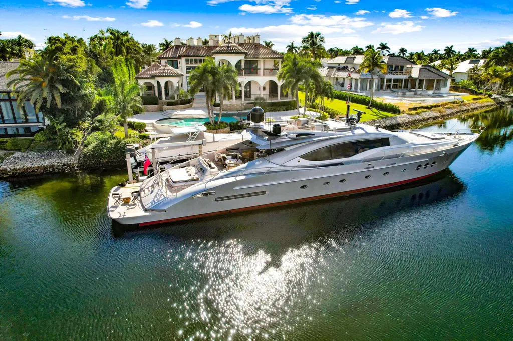 Izumi 2008 Palmer Johnson 124 Sports Cruiser Yacht For Sale in Naples FL Izumi 2008 Palmer Johnson 124 Sports Cruiser Yacht For Sale in Naples FL