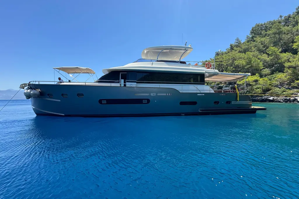 2010 Azimut Magellano 74 Yacht For Sale in Istanbul 2010 Azimut Magellano 74 Yacht For Sale in Istanbul