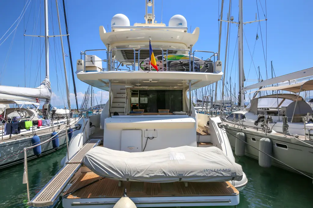 2010 Azimut Fly 78 Yacht For Sale in Glyfada 2010 Azimut Fly 78 Yacht For Sale in Glyfada