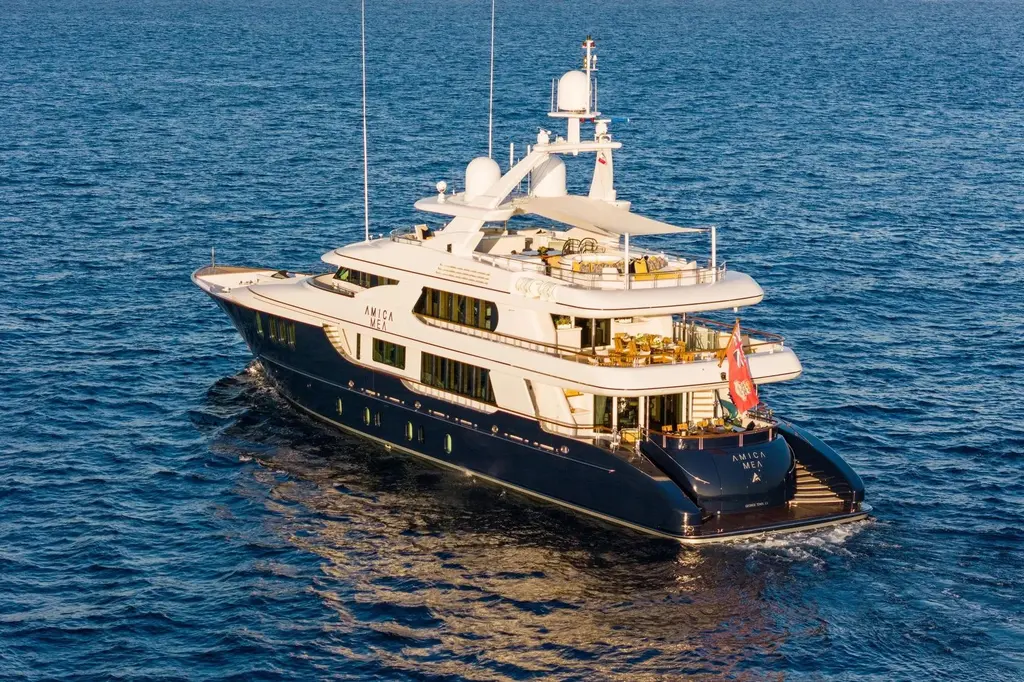 Amica Mea 2004 Hakvoort Custom Yacht For Sale in Newport NH Amica Mea 2004 Hakvoort Custom Yacht For Sale in Newport NH