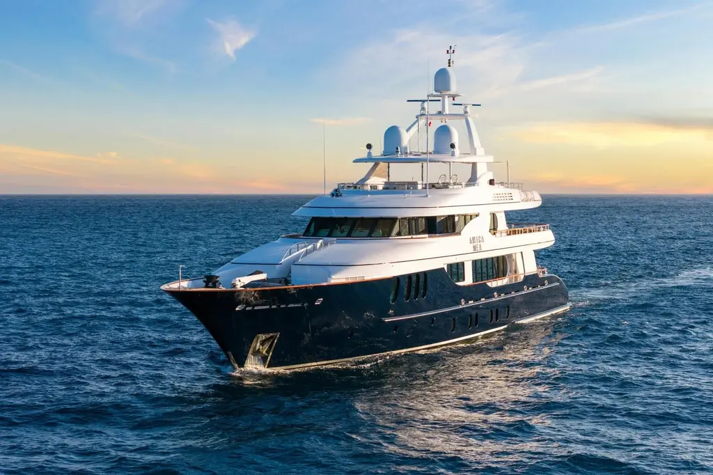 Amica Mea 2004 Hakvoort Custom Yacht For Sale in Newport NH Amica Mea 2004 Hakvoort Custom Yacht For Sale in Newport NH