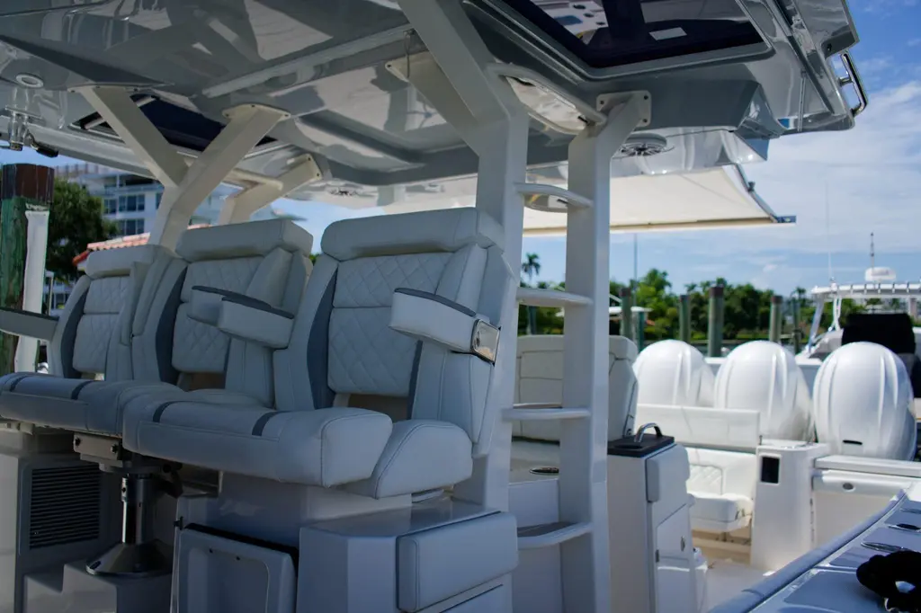 W7 2022 Pursuit S 428 Sport Yacht For Sale in Palm Beach FL W7 2022 Pursuit S 428 Sport Yacht For Sale in Palm Beach FL
