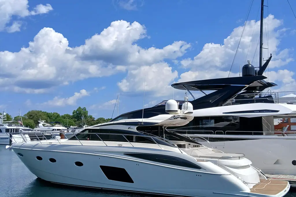 2015 Princess V62-S Yacht For Sale in Chicago IL 2015 Princess V62-S Yacht For Sale in Chicago IL