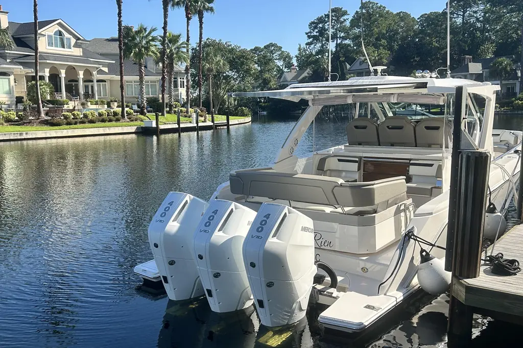 2023 Tiara Yachts 38 LS Yacht For Sale in Hilton Head Island SC 2023 Tiara Yachts 38 LS Yacht For Sale in Hilton Head Island SC