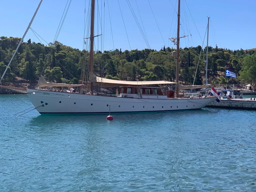 IDUNA 1939 Feadship Classic Sailing Yacht Yacht For Sale in Palma ES-PM IDUNA 1939 Feadship Classic Sailing Yacht Yacht For Sale in Palma ES-PM