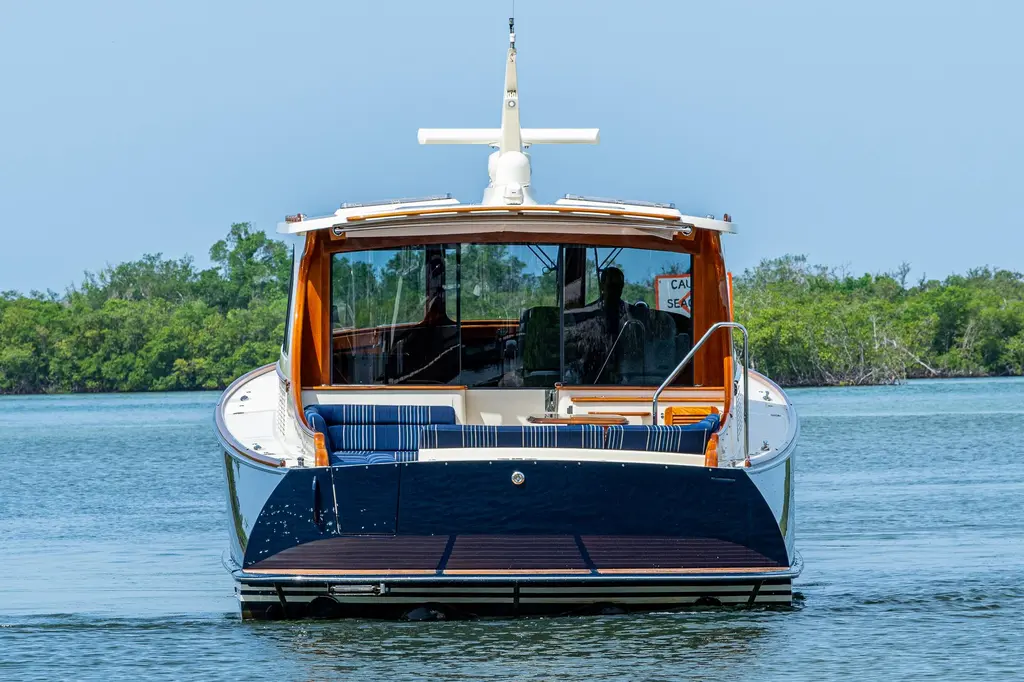 2021 Hinckley Talaria 43 Yacht For Sale in West Palm Beach FL 2021 Hinckley Talaria 43 Yacht For Sale in West Palm Beach FL