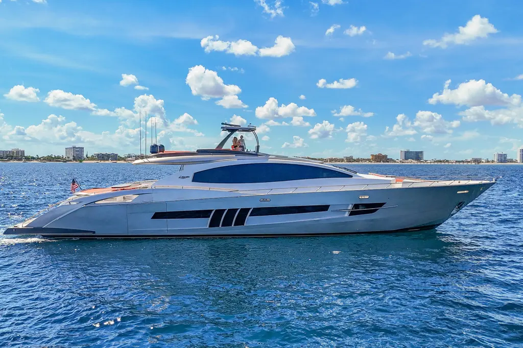 2010 Lazzara Yachts LSX 92 Yacht For Sale in Highland Beach FL 2010 Lazzara Yachts LSX 92 Yacht For Sale in Highland Beach FL