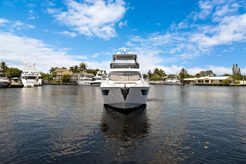 Guyal 2025 Azimut Fly 53 Yacht For Sale in Fort Lauderdale FL Guyal 2025 Azimut Fly 53 Yacht For Sale in Fort Lauderdale FL