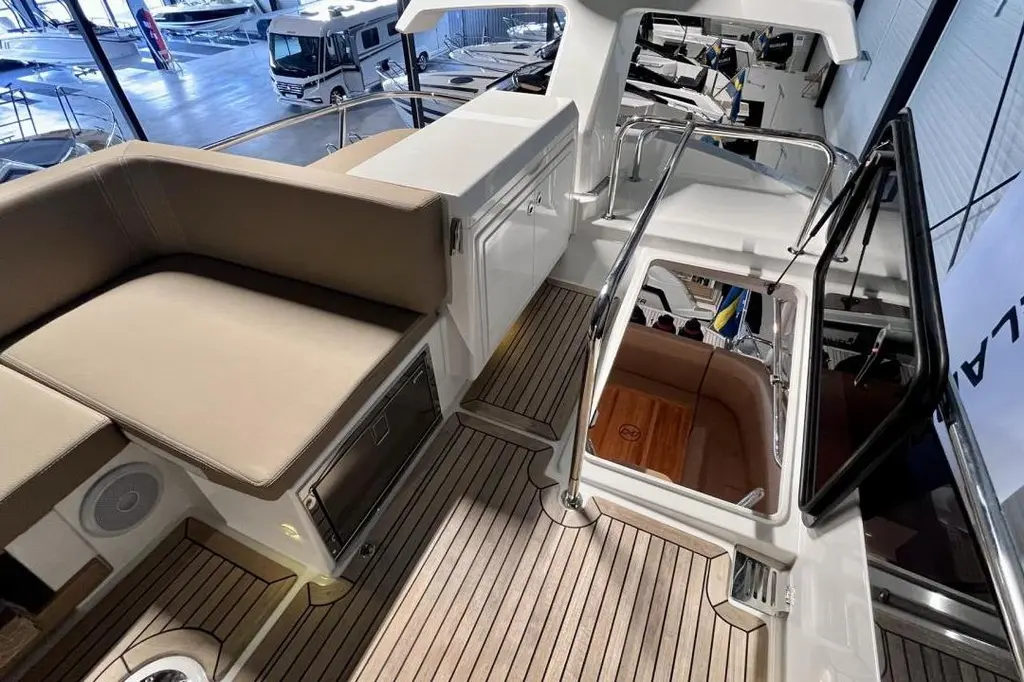  2023 Nimbus 405 Flybridge Yacht For Sale in Drag&oslash;r 