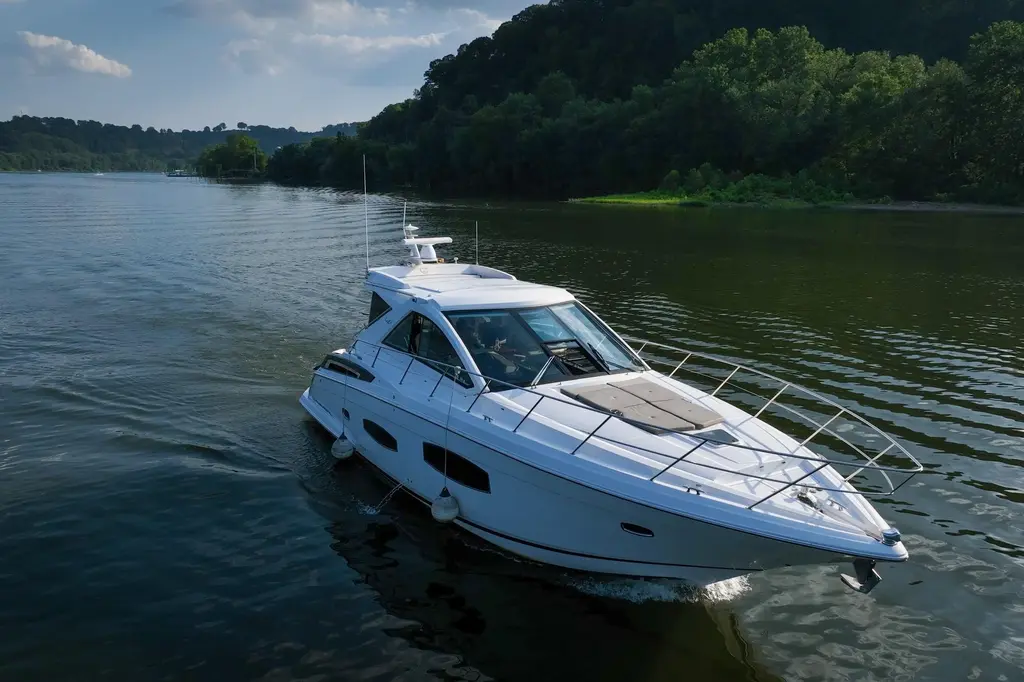 2015 Regal 53 Sport Coupe Yacht For Sale in Pittsburgh PA 2015 Regal 53 Sport Coupe Yacht For Sale in Pittsburgh PA