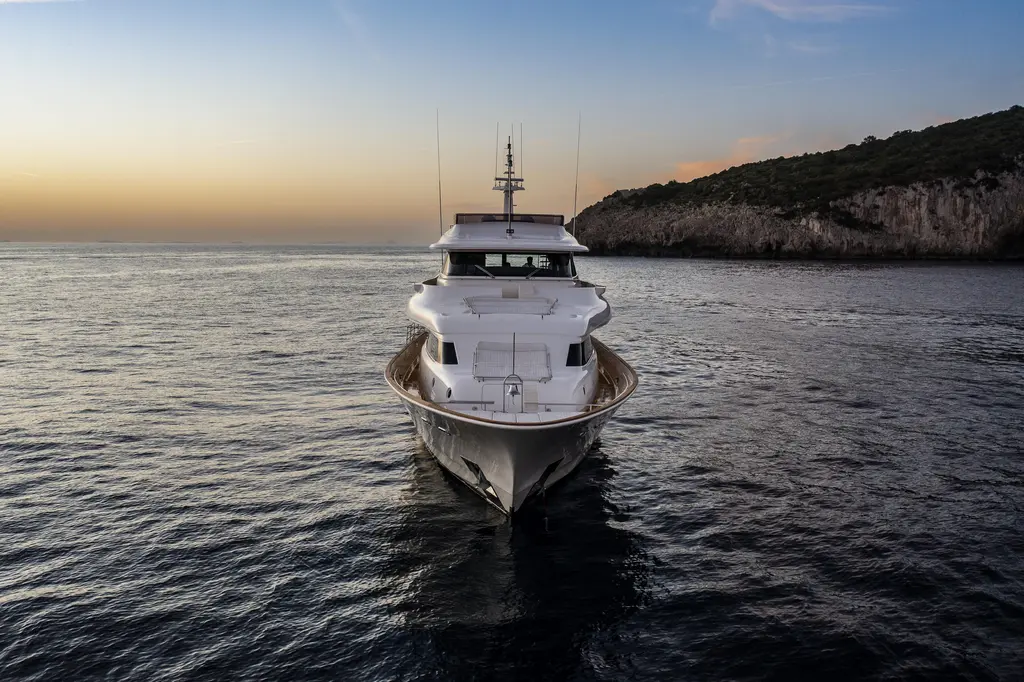 2013 Custom Line Navetta 33 Crescendo Yacht For Sale in Rome IT-RM 2013 Custom Line Navetta 33 Crescendo Yacht For Sale in Rome IT-RM