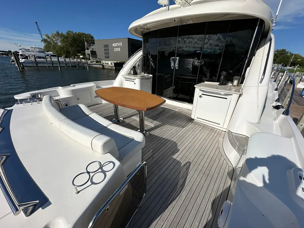 Mia 2009 Sea Ray 60 Sundancer Yacht For Sale in Spring Lake MI Mia 2009 Sea Ray 60 Sundancer Yacht For Sale in Spring Lake MI
