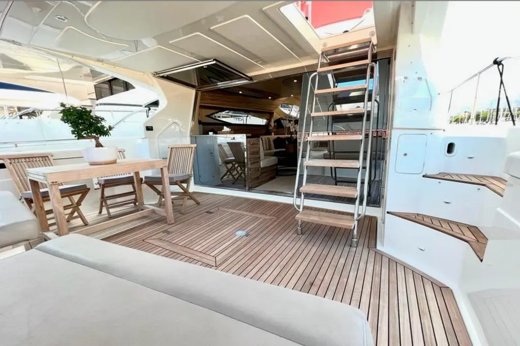  2003 Ferretti Yachts 620 Yacht For Sale in Cogolin 83