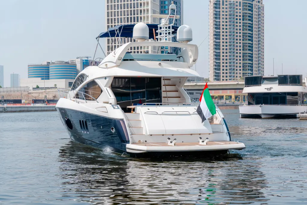 2008 Sunseeker Manhattan 60 Yacht For Sale in Dubai 2008 Sunseeker Manhattan 60 Yacht For Sale in Dubai