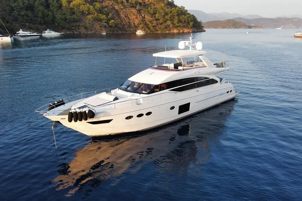 ON 2014 Princess 82 Yacht For Sale in Marmaris ON 2014 Princess 82 Yacht For Sale in Marmaris