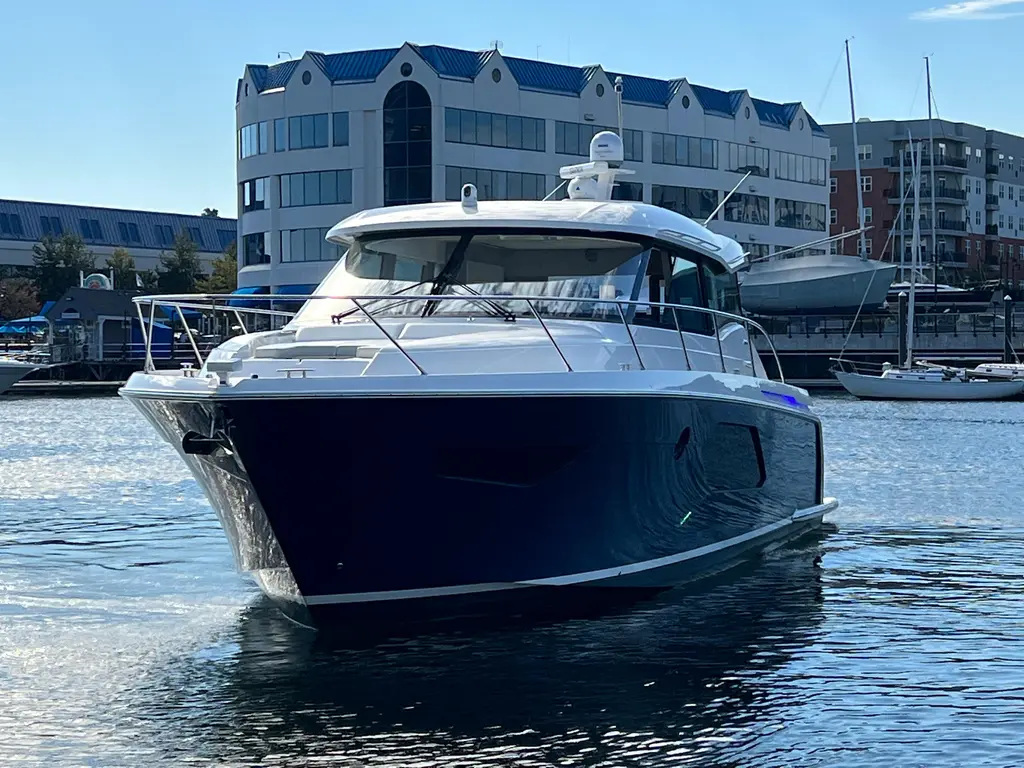 2021 Tiara Yachts C49 Coupe Yacht For Sale in Greenwich CT 2021 Tiara Yachts C49 Coupe Yacht For Sale in Greenwich CT